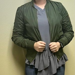INSO Collection military green bomber jacket. Perfect condition. Size small!